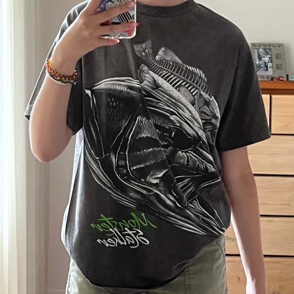 🎣Monster Stalker t-shirt: - Picture 2 of 8